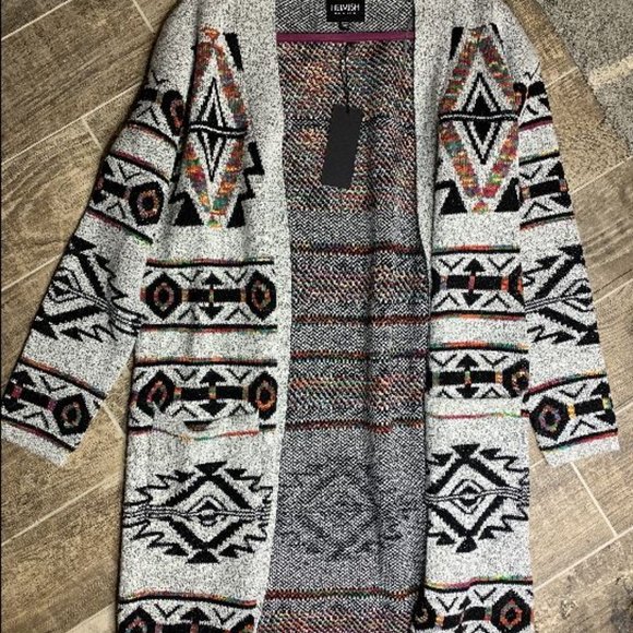 Aztec Dreams long accent sweater - Picture 4 of 4